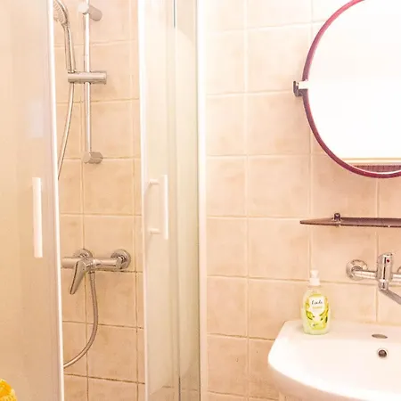 C M Winogrady Homestay Poznan