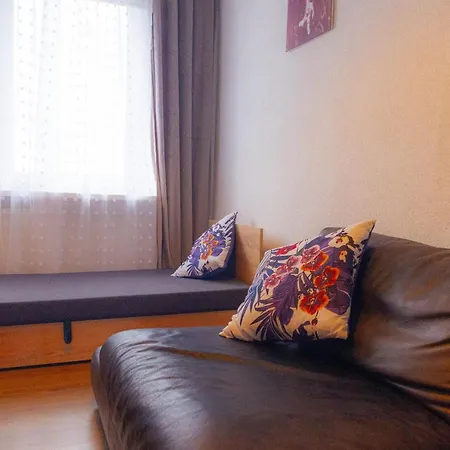 C M Winogrady Homestay